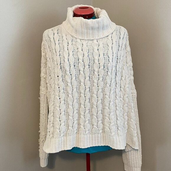 POL Oversized Cable Knit Turtleneck Womens Sweater Size M - Picture 1 of 9